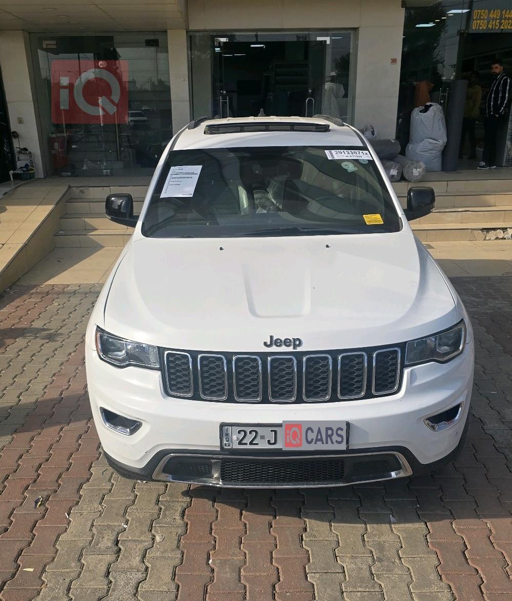 جیپ گراند شیرۆکی